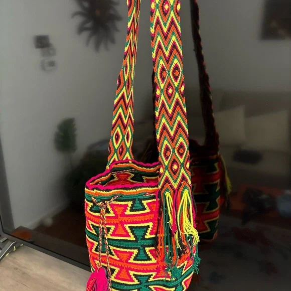 Handcrafted Multicolor Crochet Bucket Bag - Vibrant Pink & Green - Picture 2 of 2